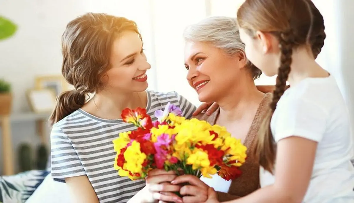 کادو روز مادر چی بخریم؟ ۳۱ ایده جذاب برای انتخاب بهترین هدیه روز زن 
