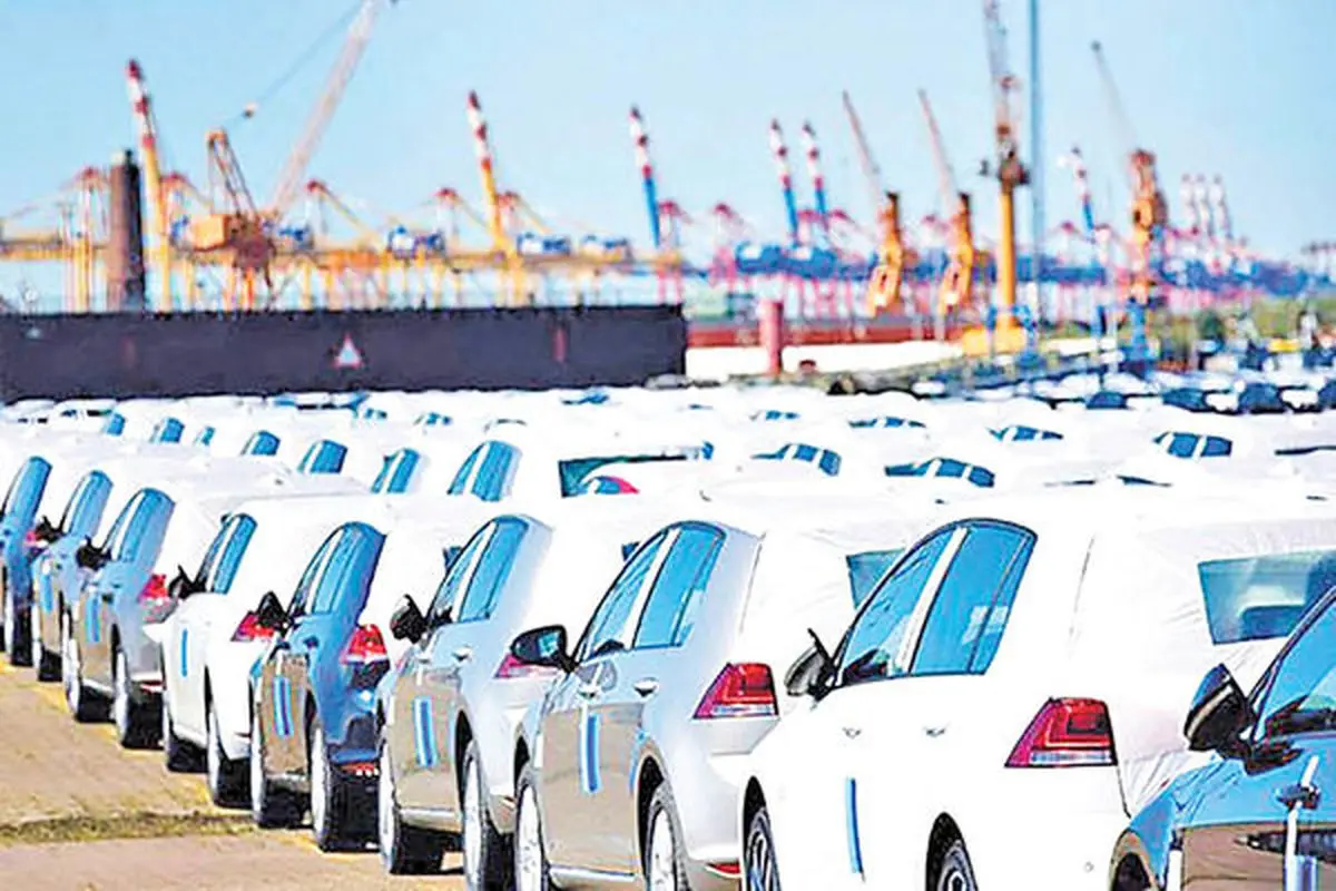  گام دوم دولت برای تنظیم بازار | تعرفه واردات خودرو کاهش می یابد