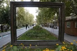  برخلاف صحبت زاکانی اینجا ۴۰ درخت تنومند وجود دارد! + ویدئو
