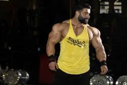 هادی چوپان، قهرمان مسابقات مستر المپیا ۲۰۲۲ شد