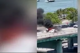 سقوط هواپیما درخیابان | راننده ماشین زنده ماند + ویدئو