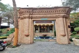 سردر تاریخی‌ای که از تهران به یزد رفت! | اتفاق باورنکردنی برای سردر تاریخی ایران در یزد