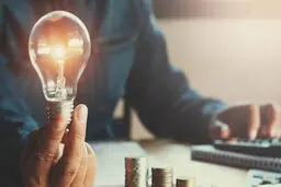 چرا بعضی وقتا بدنمون برق داره یا برق میگیرتمون!؟ | علت برق گرفتگی خفیف چیست؟