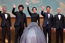 برادران لیلا به جایزه کن رسید | همدردی سعید روستایی با آبادانی ها + ویدئو