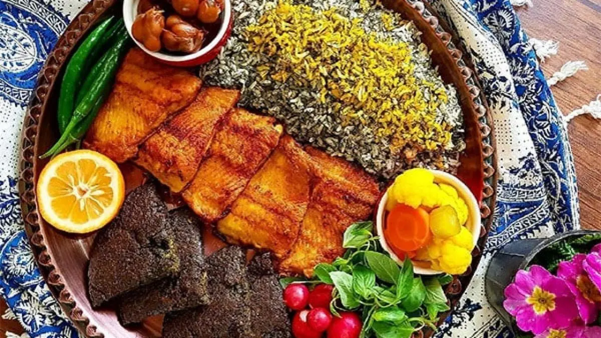 سبزی پلو با ماهی سه سوت درست کن | طرز تهیه سبزی پلو با ماهی شب عید