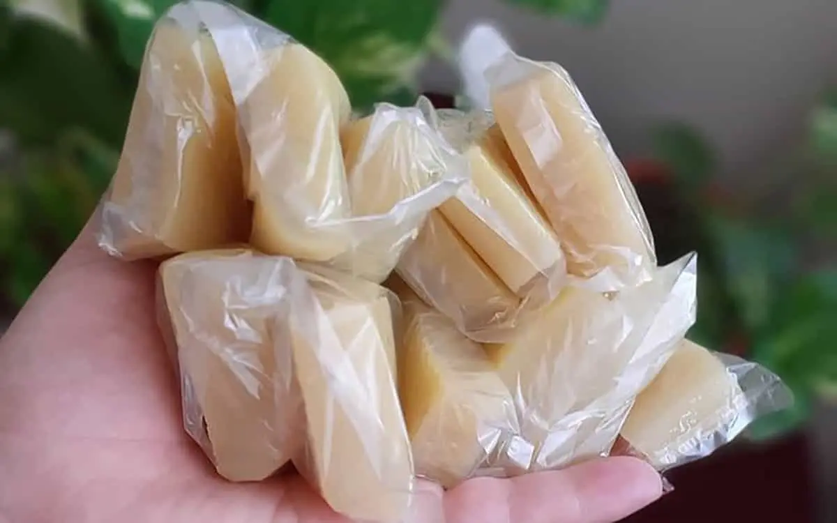 خودت توی خونه عصاره پای مرغ درست کن، شفا بخشه | طرز تهیه عصاره پای مرغ سالم و مقوی بدون بو به روش خانگی