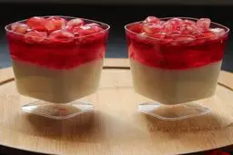 طرز تهیه دسر ژله انار با خامه | دسری ساده و زیبا برای پذیرایی +ویدئو