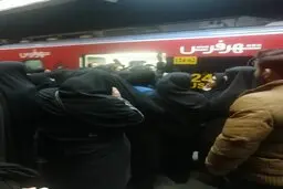 عدم توقف قطار در سه ایستگاه مترو به دلیل اتصالی سیستم برق