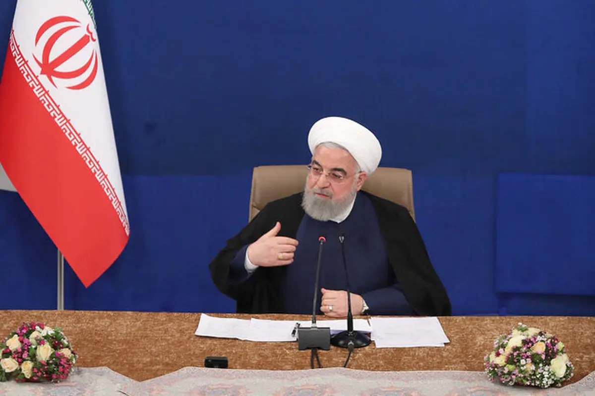 
روحانی: صدور فرمان قتل مردم باتکیه‌کردن به انجیل شرم‌آور است