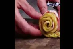  طرز تهیه خوشمزه‌ترین گل دنیا؛ سیب‌زمینی و بیکن + ویدئو 