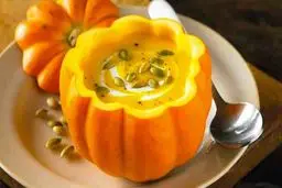 سوپ کدو حلوایی رو با این قیافه دلبر درست کن! | طرز تهیه سوپ کدو حلوایی +ویدئو