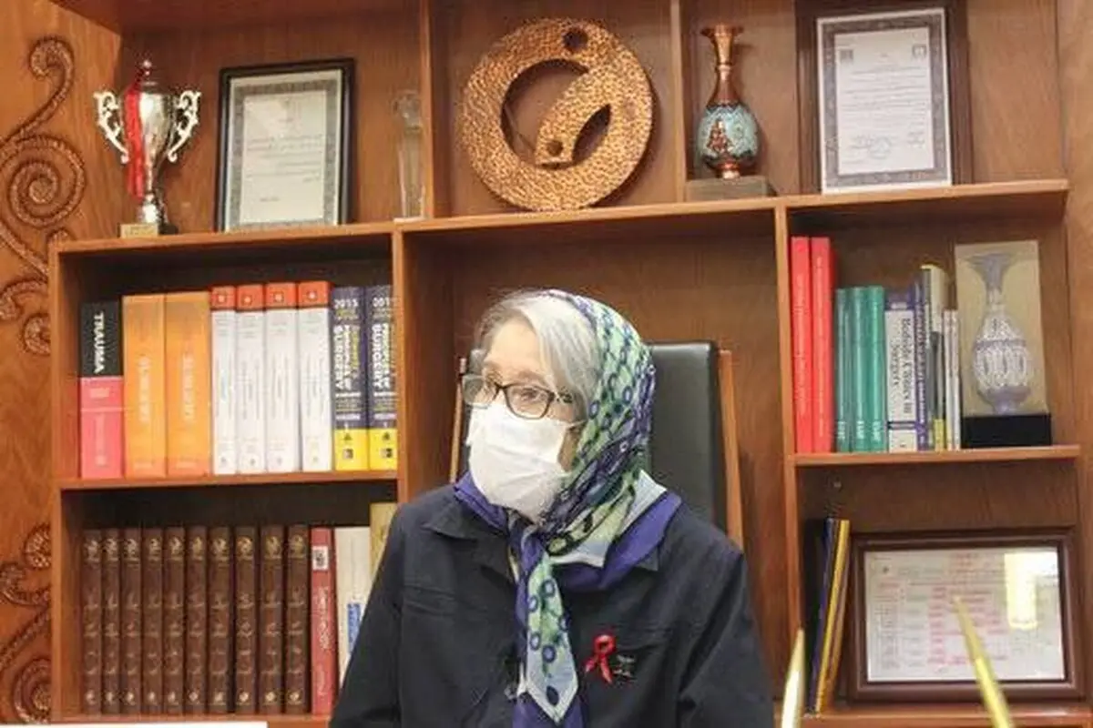مینو محرز : کرونا دوباره به جان بیماران افتاده | باز هم از دست وزارت بهداشت کاری برنمی‌آید؟!