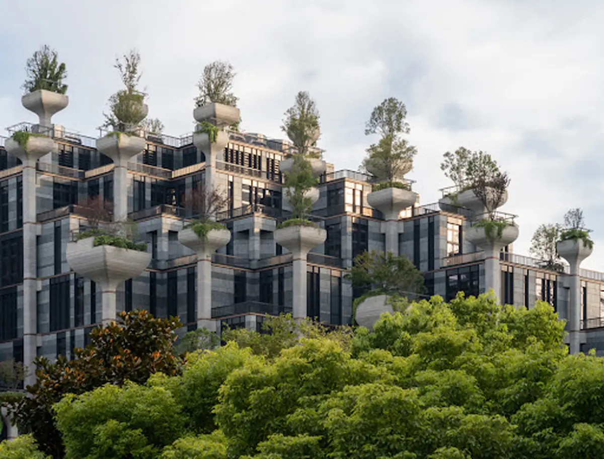 مرکز خرید 1000 درخت در شانگهای: معماری سبز در اوج شکوه