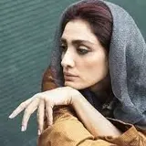 مینا ساداتی