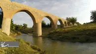 پل قلعه حاتم بنایی ساروجی بازمانده از دوره قاجار