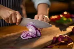 ترفندهایی ساده برای تیز کردن چاقو بدون نیاز به چاقو تیزکن