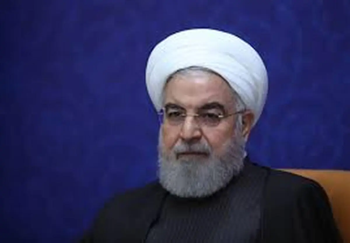 روحانیِ اصولگرا: فقط احمق‌ها می‌توانند ضریح را لیس بزنند