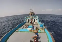 خلق تصاویر زیبایی از حلقه آتش خورشید در دریای عمان و اقیانوس هند  