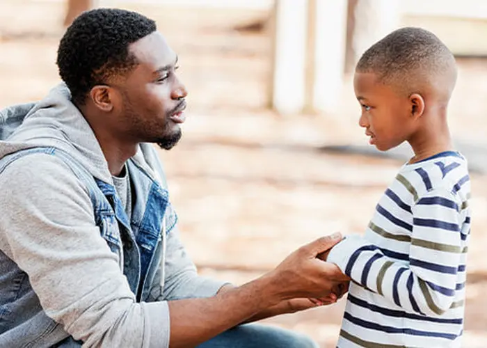 چگونه با کودکان در مورد اخبار ناخوشایند صحبت کنیم؟
