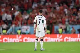 این هوادار بخاطر رونالدو اخراج شد!