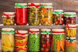 ترشیجات را از رژیم غذایی خود حذف کنید. 