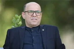 احمد سعادتمند  |   بازجویی در فرودگاه به‌دلیل به همراه داشتن بیش از حد ارز