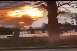 لحظه‌ی موشک‌باران فرودگاه ایوانو فرانکیفسک اوکراین+ویدئو