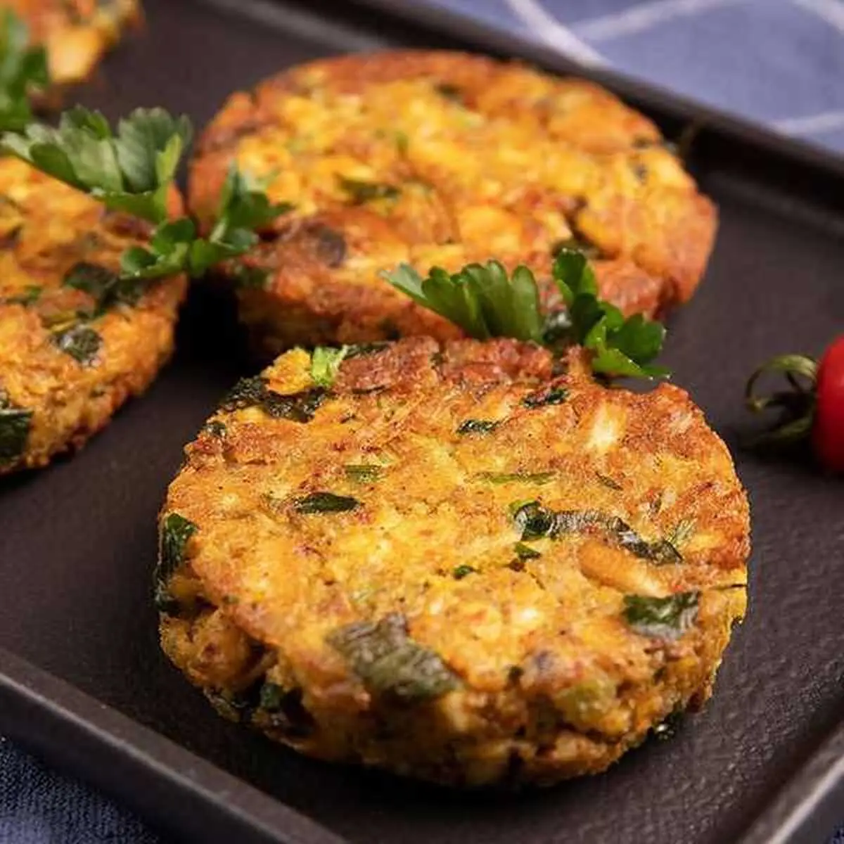   نمی‌دونی برای شام چی درست کنی؟طرز تهیه کوکو مرغ خوشمزه+ ویدئو