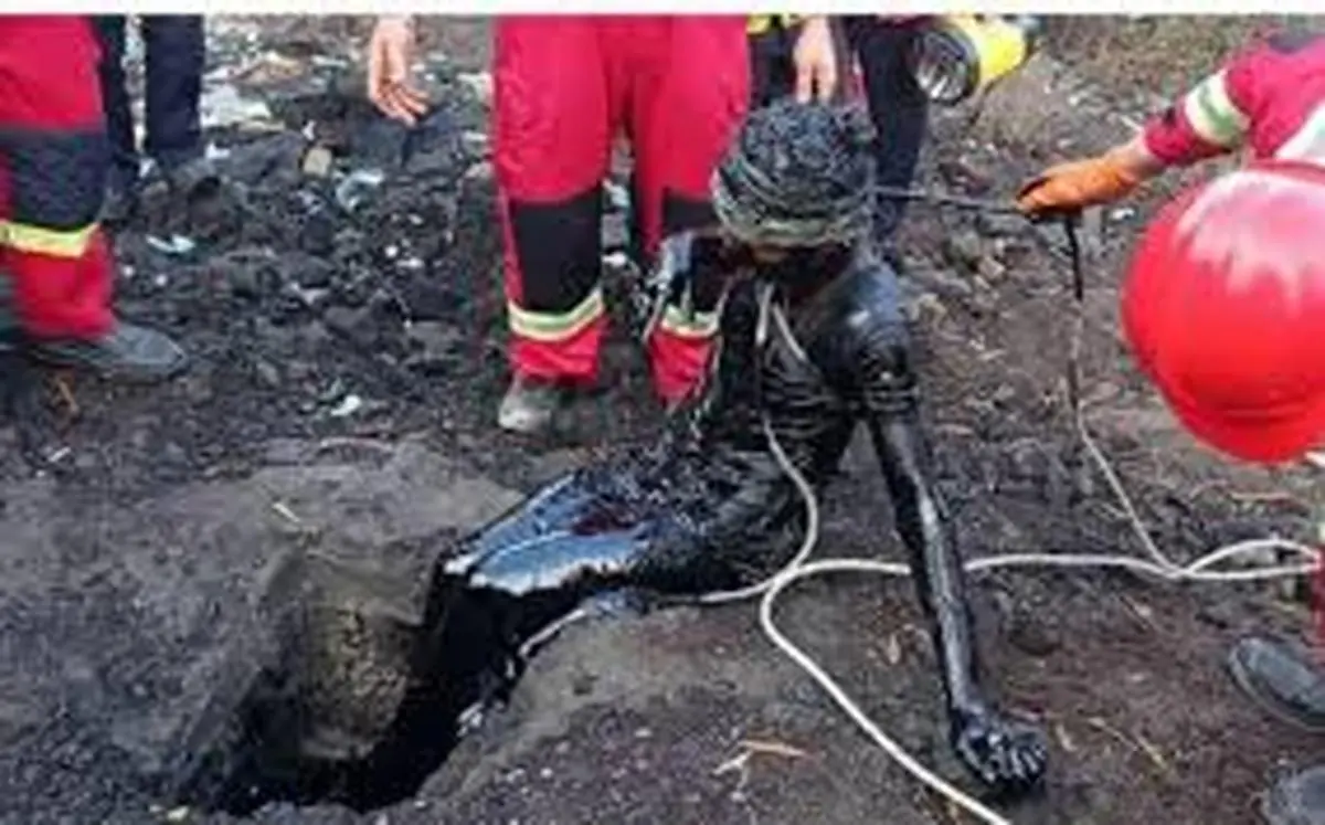حادثه  |  کارگر سقوط کرده در مخزن نفت سیاه پس از 2 شبانه روز نجات یافت