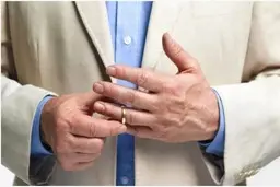 ازدواج با مرد طلاق گرفته اشتباه است ؟‌