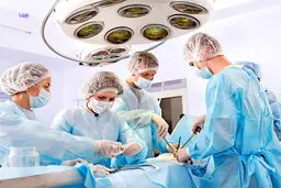اشتباهی باورنکردنی | جراحی تومور سرطانی‌ای که اشتباه از آب درآمد!