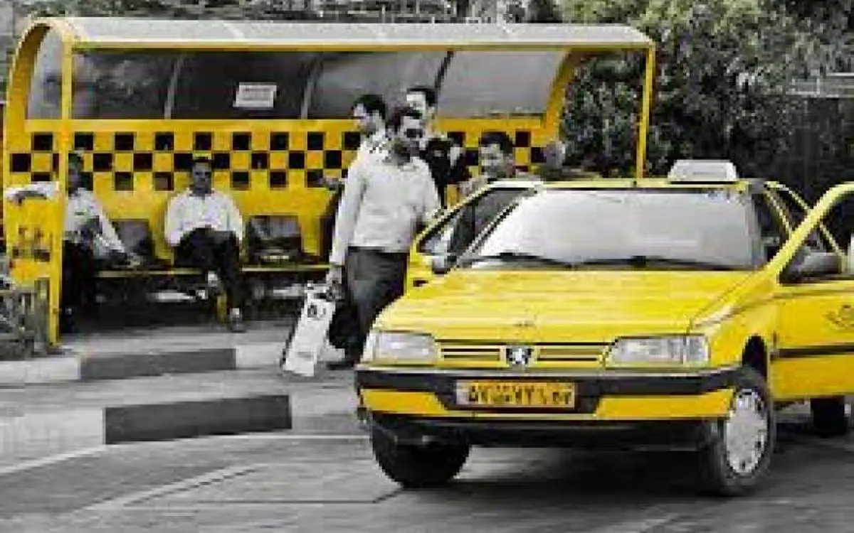 تاکسی | سوار کردن ۴ مسافر در تاکسی غیرقانونی است