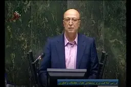 
زلفی گل: الگوی خودم را شهید چمران و شهید سلیمانی می دانم