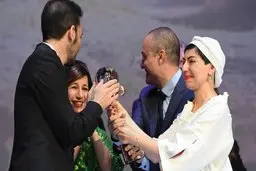  فیلمساز ایرانی جایزه بزرگ کارلووی‌واری را دریافت کرد +ویدئو