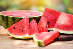 دانه های هندوانه را دور نریزید | روش کاشت دانه هندوانه در خانه به صورت مرحله به مرحله