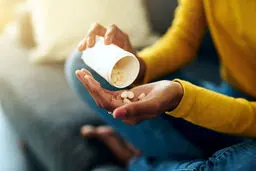 اختراع جدید دانشمندان؛ مسدودکننده مزه! | دیگر نگران خوردن قرص‌های تلخ و بدمزه نباشید
