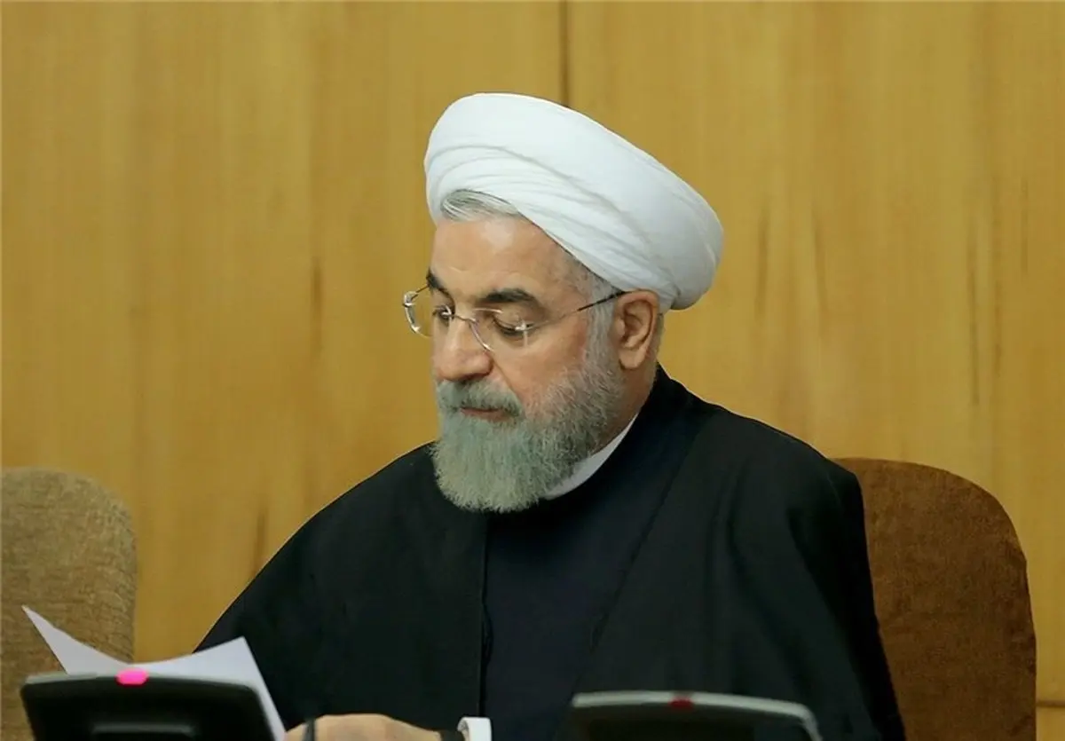 ابلاغ اولویت برنامه‌های رزم حسینی در وزارت «صمت» توسط روحانی