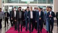 حضور شهردار تهران در نمایشگاه بین‌المللی خودرو، در ساعات اولیه صبح، پیش از بازگشایی نمایشگاه+تصاویر 
