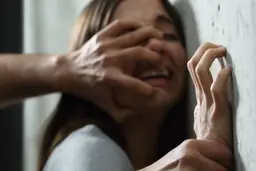  تجاوز وحشیانه به یک زن در هواپیما | ماجرای تجاوز در هواپیما