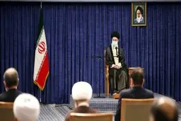 با کسانی که هیجان زده به خیابان‌ آمدند کار فرهنگی انجام گیرد |  تا جای ممکن فضا نباید امنیتی شود