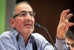 اعتراض حق مردم است | زیباکلام: نمی‌توانم کنار ترامپ و نتانیاهو بایستم