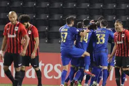 استقلال قواعد فوتبال را به هم زد