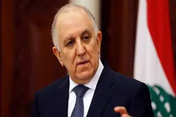 در پی اعتراضات قربانیان انفجار بندر بیروت، وزیر کشور لبنان به منطقه‌ای امن‌تر رفت