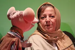  مرضیه برومند: با آقای مجری رقیب نیستیم 