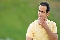 علی کریمی: از مردم معذرت می‌خواهم!