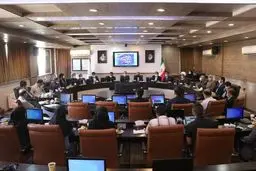 موشک بازی در مجلس ! |  حرکت عجیب و باورنکردی حمید بادامی نجات⁩، عضو شورای شهر همدان +ویدئو