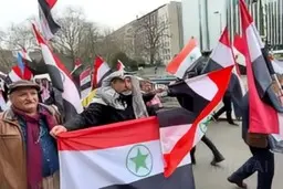 تجزیه‌طلب‌ها پای ثابت تجمع براندازان هستند 