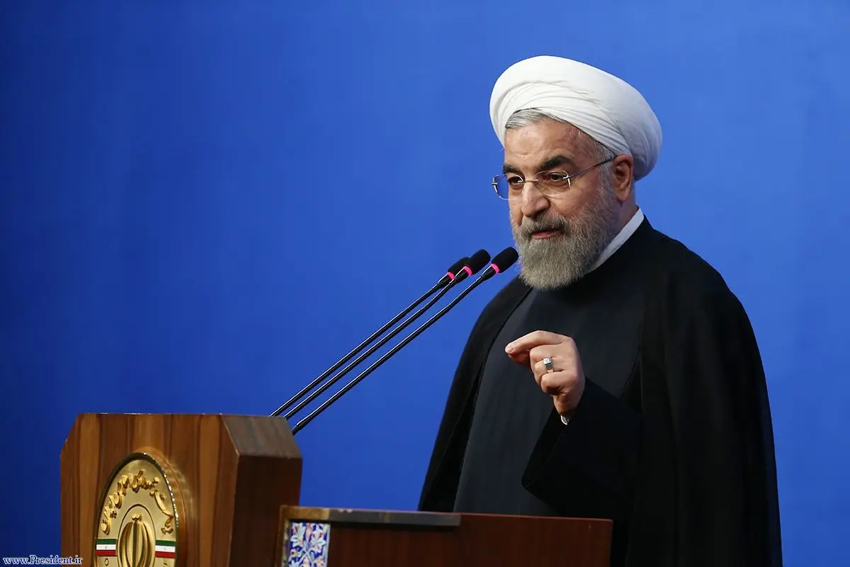 روحانی در مراسم 22 بهمن:  تکلیف ما در برابر انقلاب آن است که از مردم رفع نگرانی کنیم
