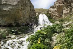 رفتی رودسر حتما یک سر به این آبشار زیبا بزن | معرفی آبشار میلاش رودسر +تصویر