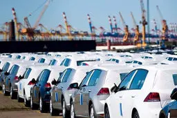 خبر بد | خودرو ارزان نخواهد شد|  سمند ۳۱۵ میلیون تومان + جدول